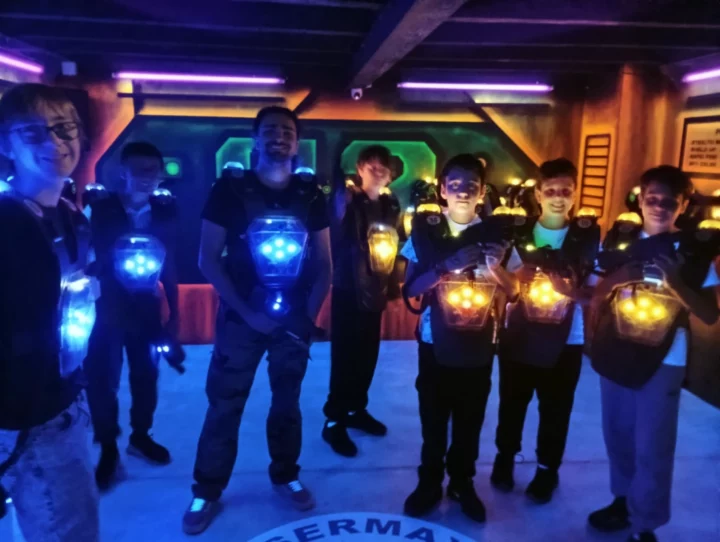 251022_Paajip_Laser-game_Carcassonne_4 copie